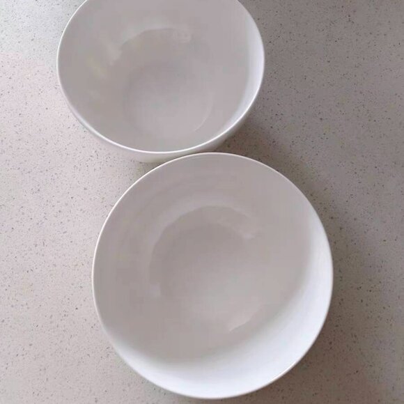 Set of 2 white round bowls - Picture 1 of 1